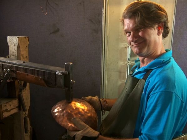 América Artesanal - Escoba, Utensílios de Cozinha de Cobre, Tambores Havaianos