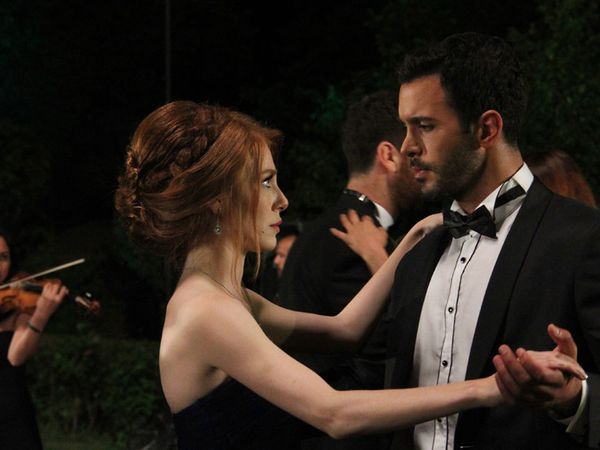 Kiralık Aşk – Love for Rent - Episode 6