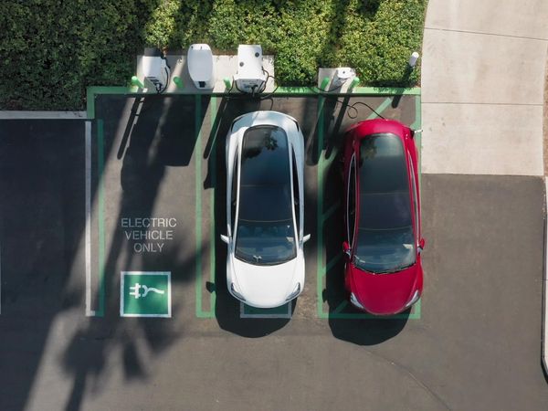 Ingeniería del futuro - Vehículos eléctricos