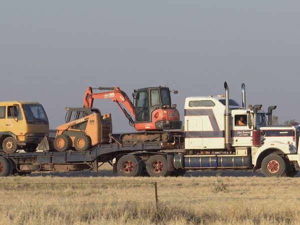 Outback Truckers - Brush with the Law