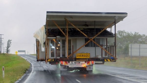 Outback Truckers - Transport Police Tension