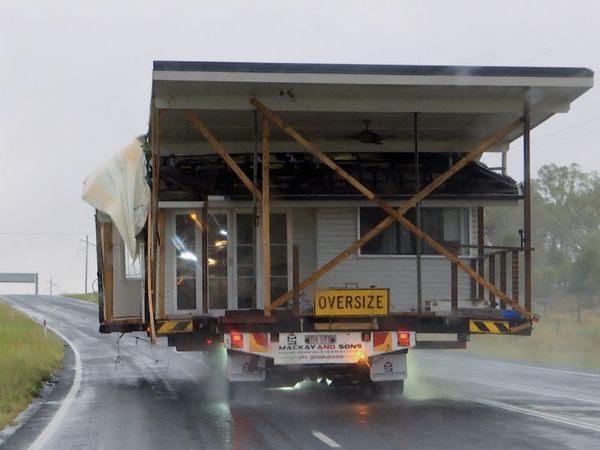 Outback Truckers - Transport Police Tension