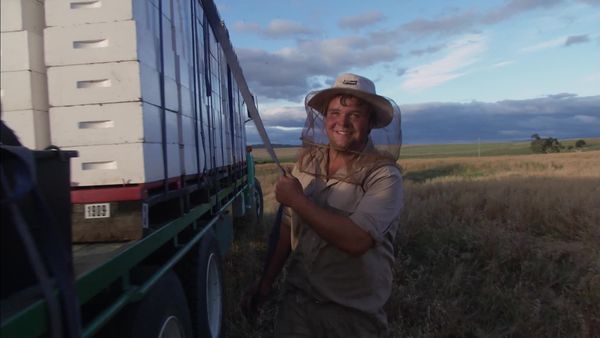 Outback Truckers - Homeward Bound