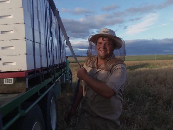 Outback Truckers - Homeward Bound