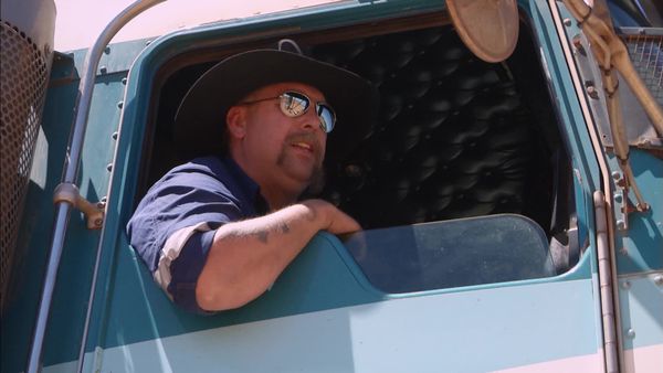 Outback Truckers - Spanning the Divide