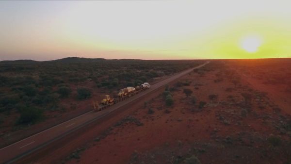Outback Truckers - Final Ride Through the Red Heart