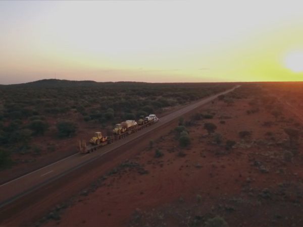 Outback Truckers - Final Ride Through the Red Heart