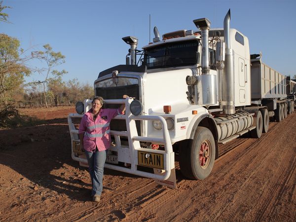 Outback Truckers - Fiery Crossroads