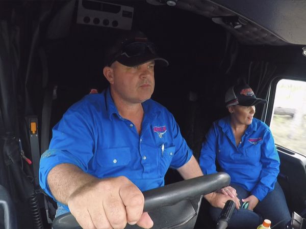 Outback Truckers - Cattle Drive Crisis