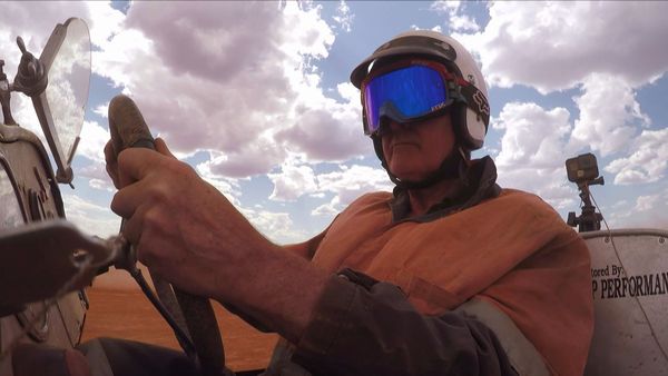 Outback Truckers - Stalled by Fog