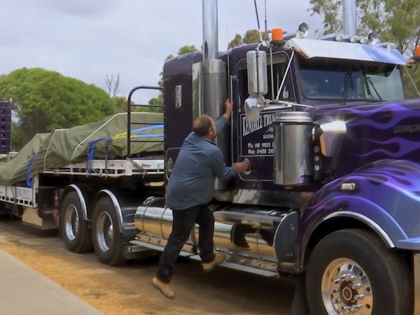 Outback Truckers - Final Desert Dash