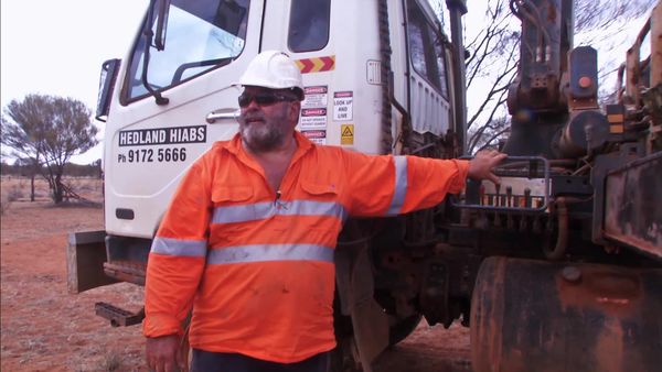 Outback Truckers - Monster Load and Desert Shake-Up
