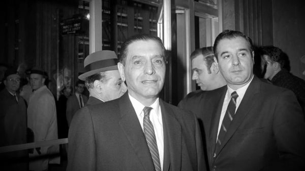 Deep Undercover - Operation Chokehold: Busting Boston's Mob