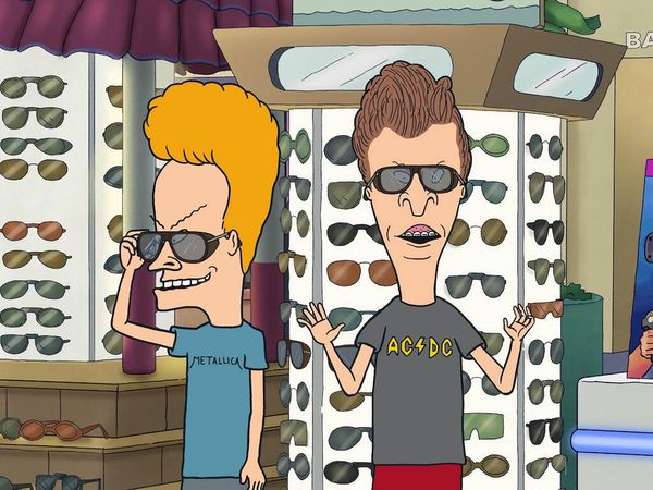 Mike Judge's Beavis & Butt-Head - Estupidez Virtual/Afuera