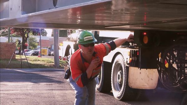 Outback Truckers - Weather Woes and Road Rage
