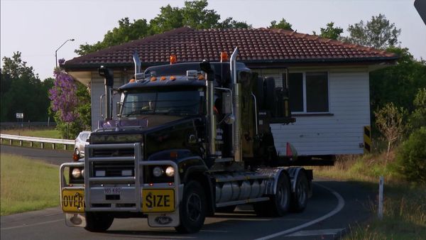 Outback Truckers - Old Foes and New Battles