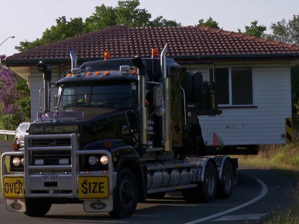 Outback Truckers - Old Foes and New Battles