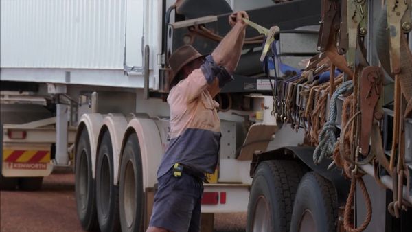 Outback Truckers - Heatwave Haul