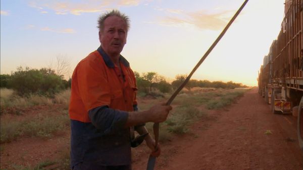Outback Truckers - Climbing the Divide