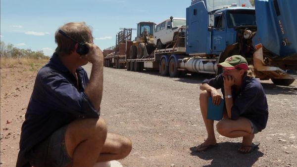 Outback Truckers - Clutch Crisis and House Haul