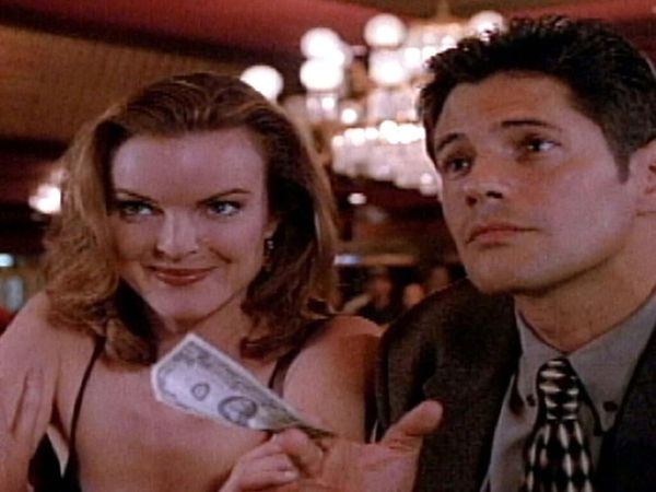 Melrose Place - Amor e Morte, Aula 1