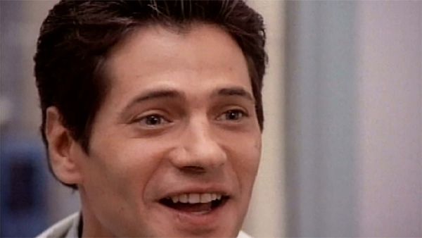 Melrose Place - Colisión De Intereses