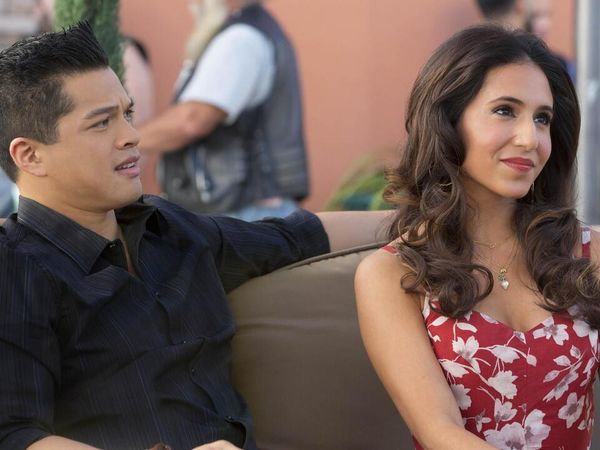 Crazy Ex-Girlfriend - I'm Going to the Beach with Josh and His Friends!