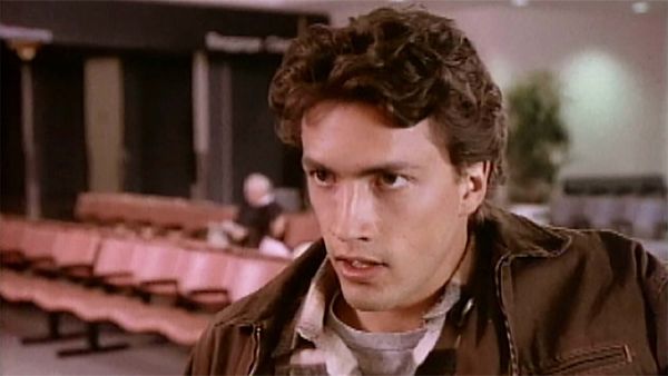 Melrose Place - Bajo El Muérdago