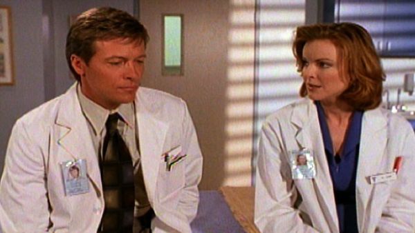 Melrose Place - El Sofá En Llamas