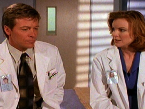 Melrose Place - El Sofá En Llamas