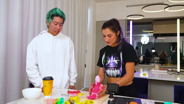 ZHC - Best Play-Doh Art Wins $5,000