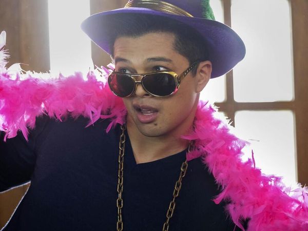 Crazy Ex-Girlfriend - Will Scarsdale Like Josh's Shayna Punim?
