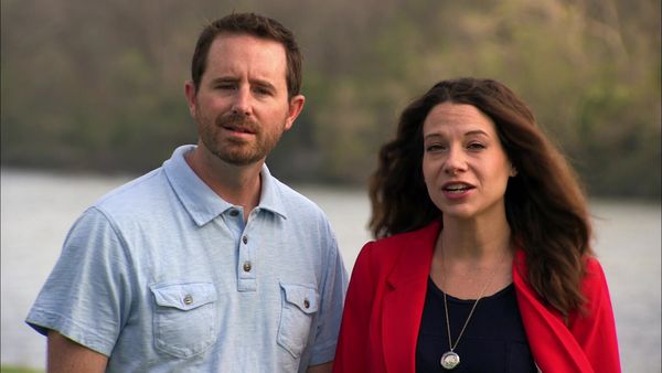 Fixer Upper - Searching for Small Town Charm