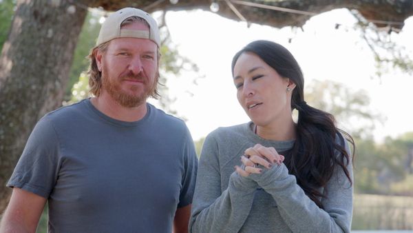 Fixer Upper - Chip and Jo's Family Garden Project