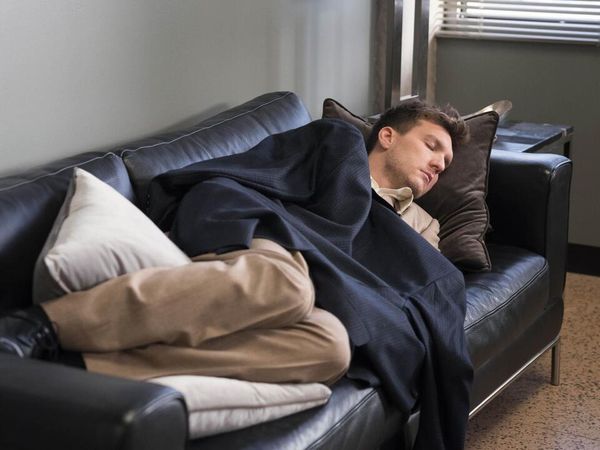 Crazy Ex-Girlfriend - Is Josh Free in Two Weeks?