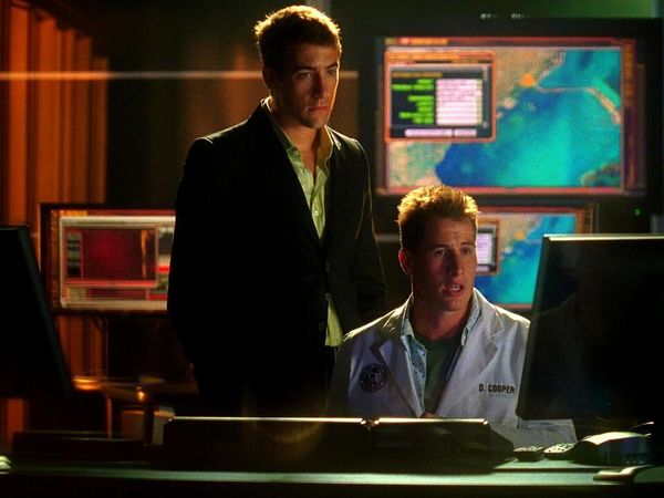 CSI: Miami - Dou-lhe Duas, Dou-lhe Três, Vendido!