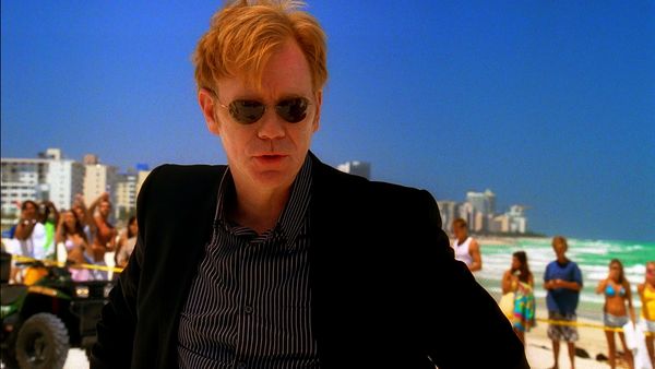CSI: Miami - Botão de Desligar
