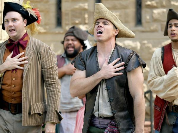 Crazy Ex-Girlfriend - Josh's Ex-Girlfriend Wants Revenge