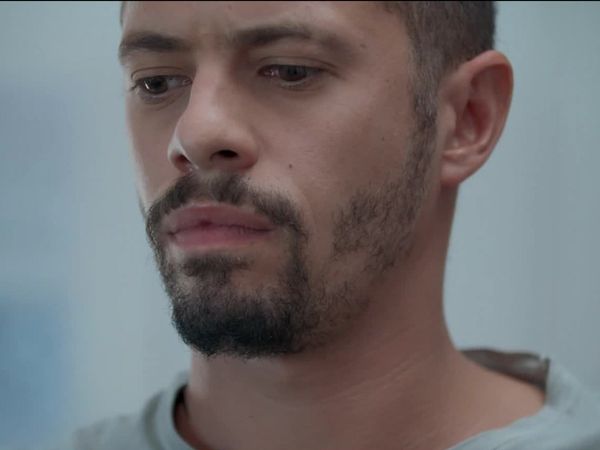 Cut - Un Adil part, un autre reste