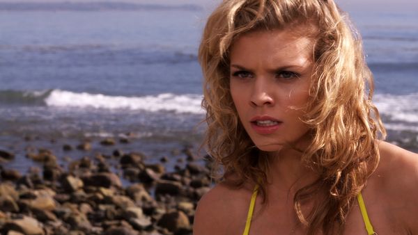 90210 - Pelea de Chicas