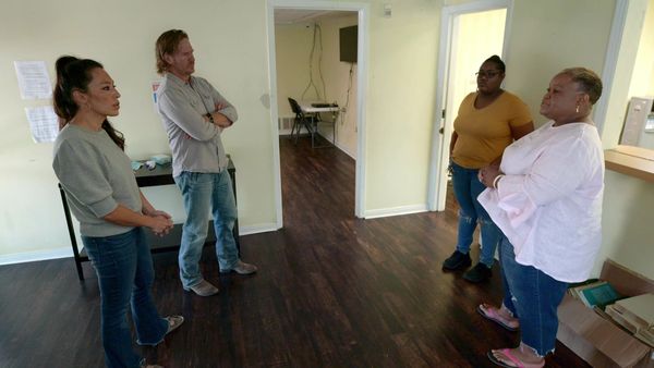 Fixer Upper: Welcome Home - Girls' Home Reimagined