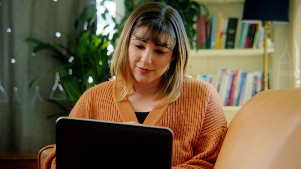 NEW I Met my Murderer Online - Bobbie Jo