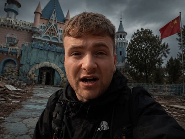 Exploring With Josh - Exploring China's Largest Abandoned Theme Park (Fake Disneyland)