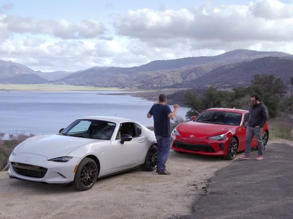 Head 2 Head - 2017 Mazda MX-5 Miata RF vs. 2017 Toyota 86