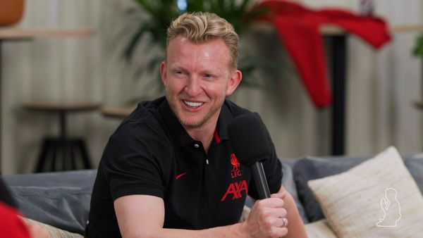 That Peter Crouch Podcast - That Liverpool Legends Episode: Gerrard, Kuyt, Barnes, Cissé & More