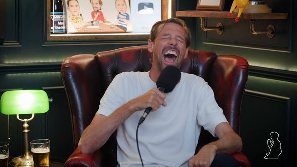 That Peter Crouch Podcast - Football’s WILDEST Holiday Stories – “We Were Told to Miss Europe on Purpose!”