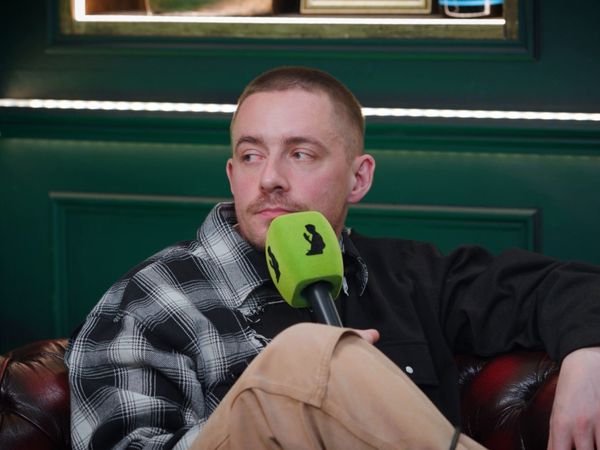 That Peter Crouch Podcast - Dermot Kennedy: “You Have To Be DELUDED!” – From Busking to Sold Out Stadiums OVERNIGHT?! | EP. 396