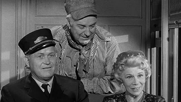 Petticoat Junction - The President Who Came To Dinner