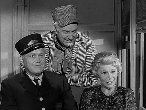 Petticoat Junction - The President Who Came To Dinner