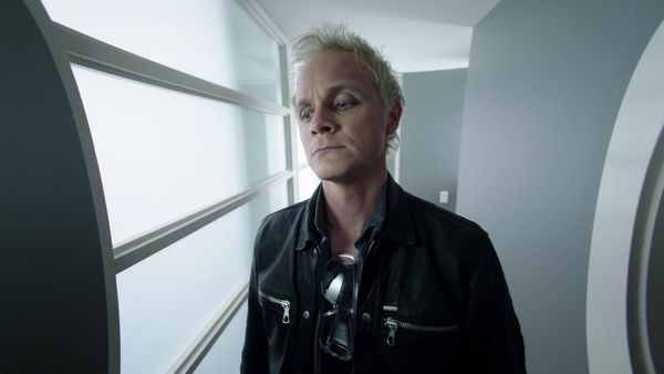 iZombie - Virtual Reality Bites